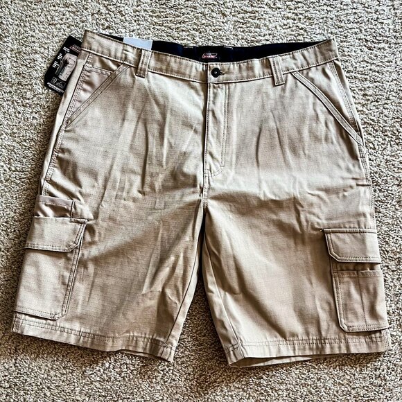 Dickies Men's Relaxed Fit Ripstop Ultimate Cargo Shorts - Tan - Size 38 - Picture 1 of 3